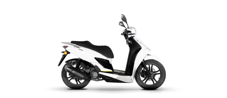 Ventura 125 white